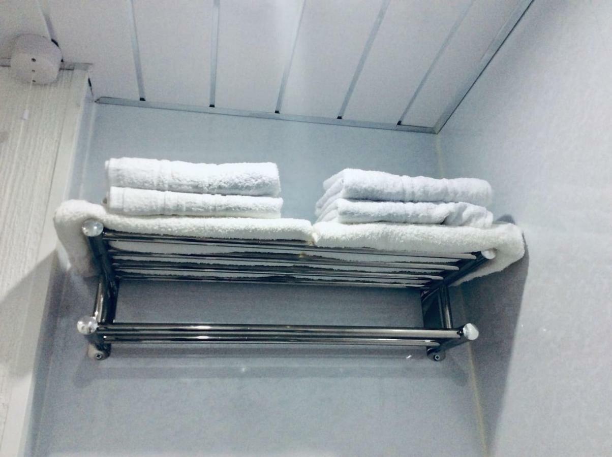 The Lion'S Den On Royal Street Apartment โกร็อค ภายนอก รูปภาพ